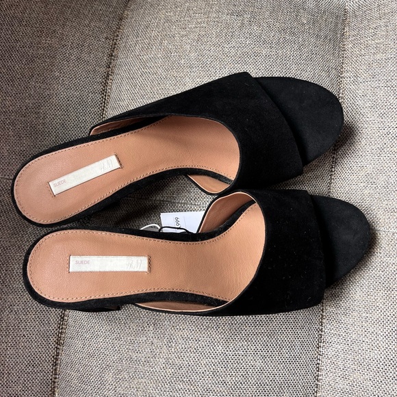 H&M Sandals. UK 5 - Picture 3 of 6